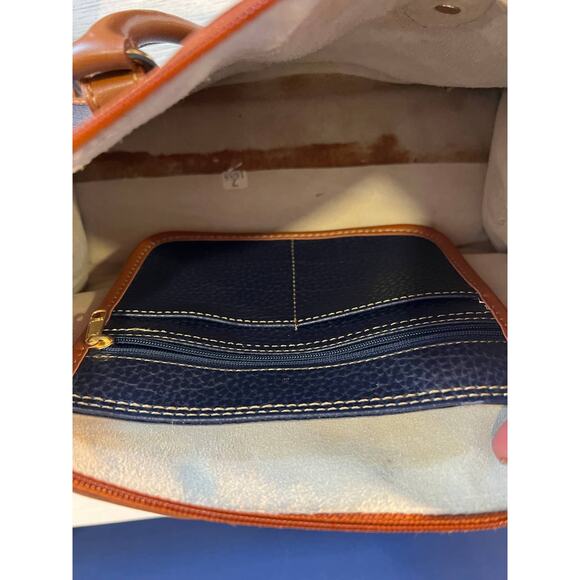 Vtg Dooney & Bourke  Navy/Saddle Pebbled Leather Shoulder Bag - Picture 7 of 7